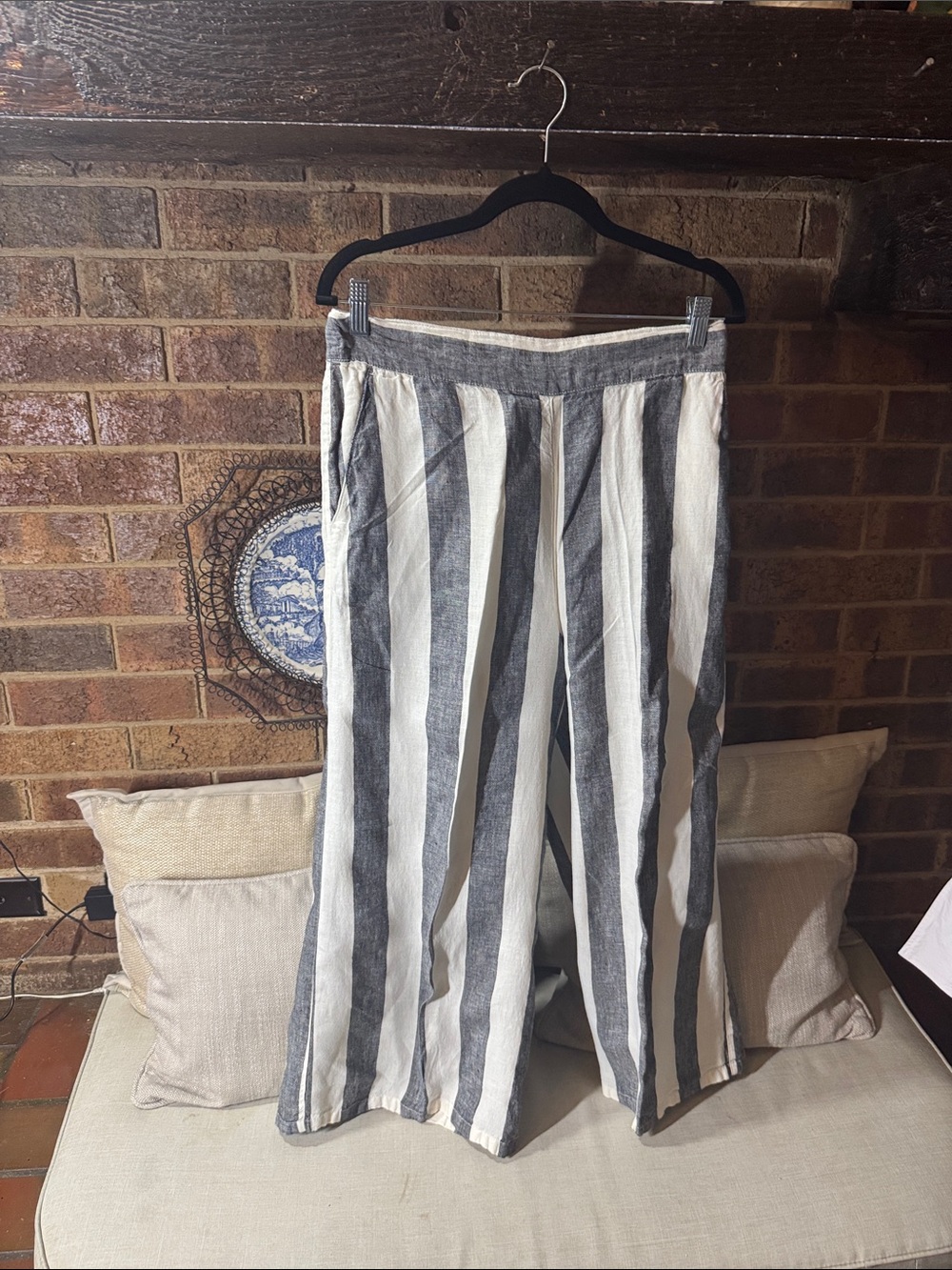 Women Striped Linen-Blend Wide Leg Pants - White & Gray